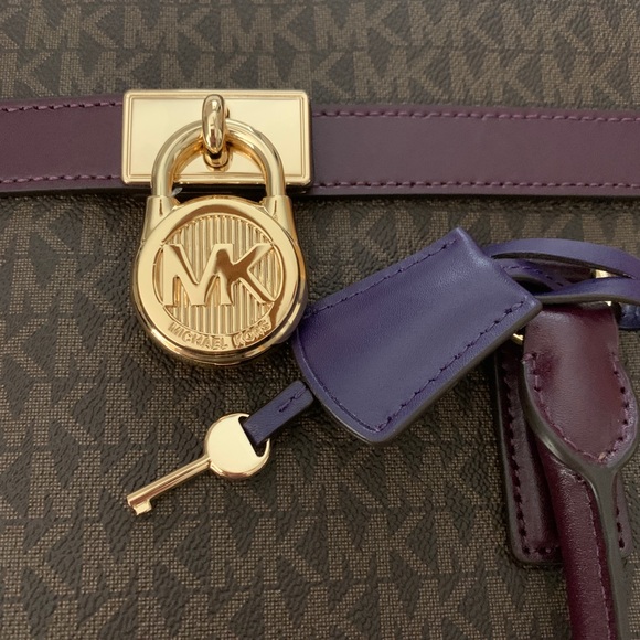 Purple monogrammed Michael Kors purse - Picture 6 of 8